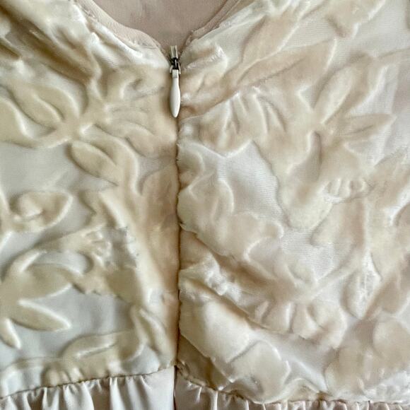 Flying Tomato Babydoll Dress Velvet Embossed Flare Sleeves Sz Small Fairy Angel - Picture 6 of 9